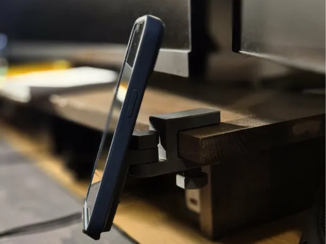 Adjustable Phone Desk Mount