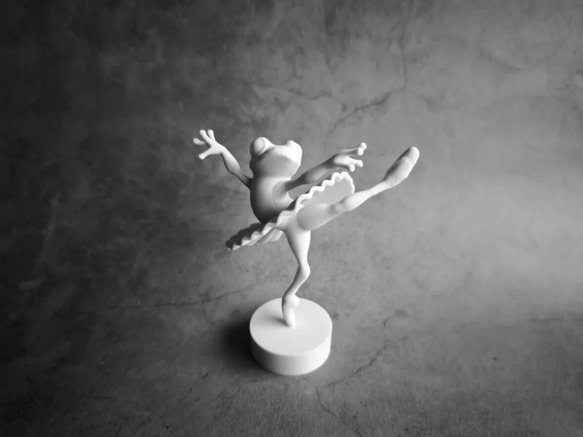 Frog Ballet Dancer - Desk Decoration Toy Ornament