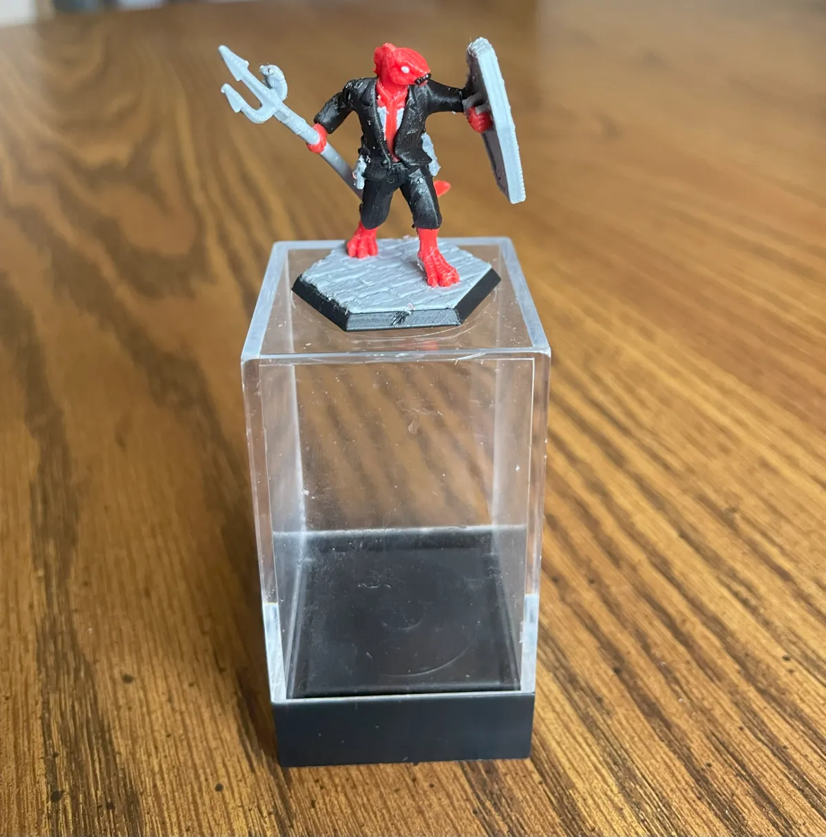 DnD Dragonborn Miniature: Suit, Trident, Shield, photo 2 of 4 - DnD Dragonborn Miniature: Suit, Trident, Shield Miniatures