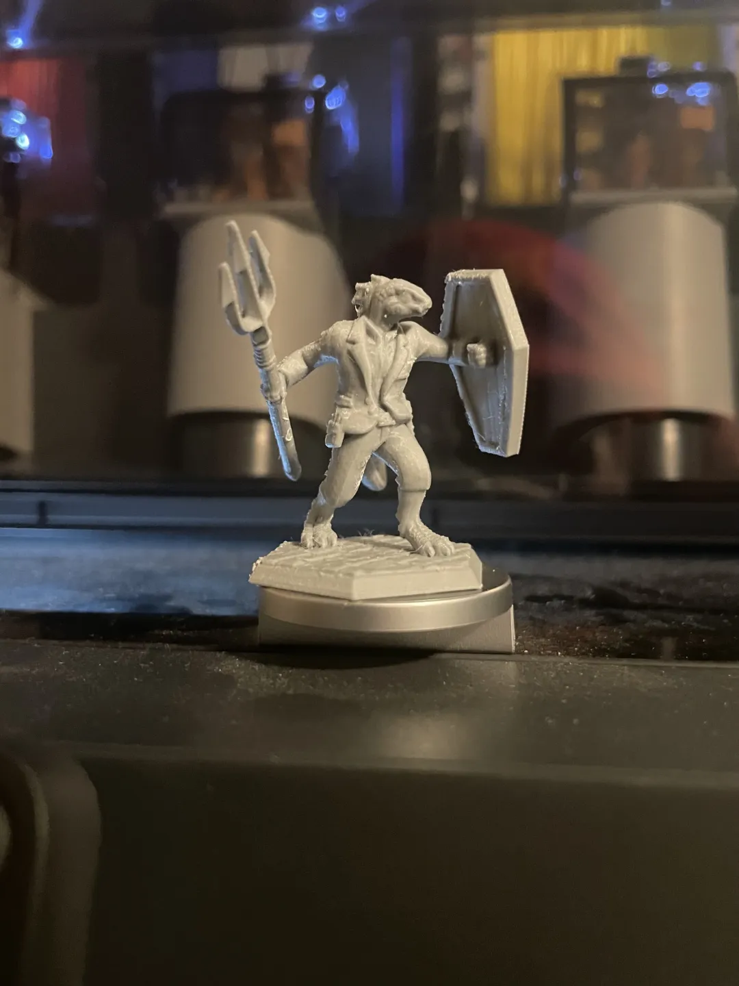 DnD Dragonborn Miniature: Suit, Trident, Shield, photo 4 of 4 - DnD Dragonborn Miniature: Suit, Trident, Shield Miniatures