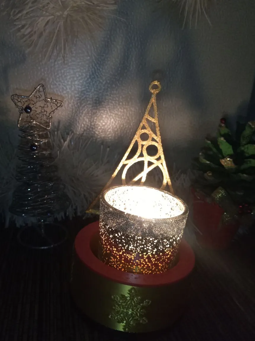 Christmas Candle Holder, photo 2 of 4 - Christmas Candle Holder Household
