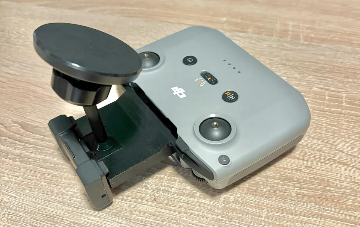 DJI RC-N3 Controller Phone Mount, photo 2 of 2 - DJI RC-N3 Controller Phone Mount Hobby & DIY