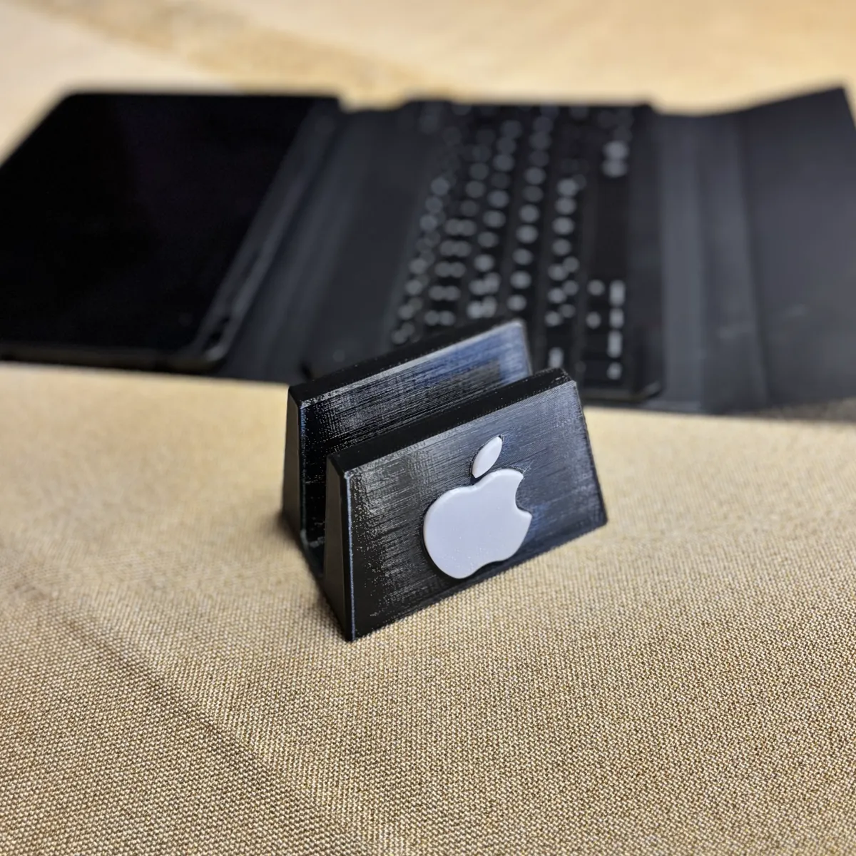 ipad stand with logo 22 + 10mm (no AMA needed), photo 2 of 4 - ipad stand with logo 22 + 10mm (no AMA needed) Household