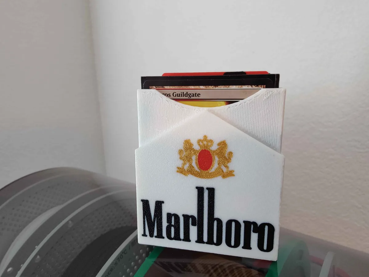 Marlboro TCG Deckbox with Cigarette Divider, photo 4 of 4 - Marlboro TCG Deckbox with Cigarette Divider Toys & Games