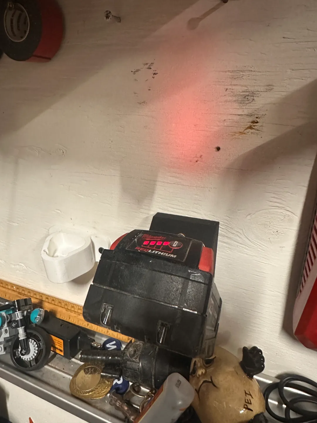 Tilted Milwaukee M18 Battery holder., photo 4 of 4 - Tilted Milwaukee M18 Battery holder. Tools & Workshop