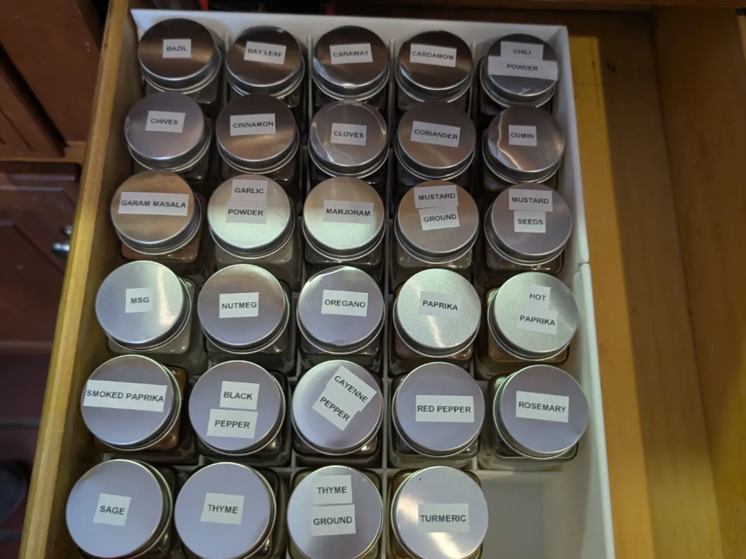 In-drawer Spice Rack - Spice Organizer