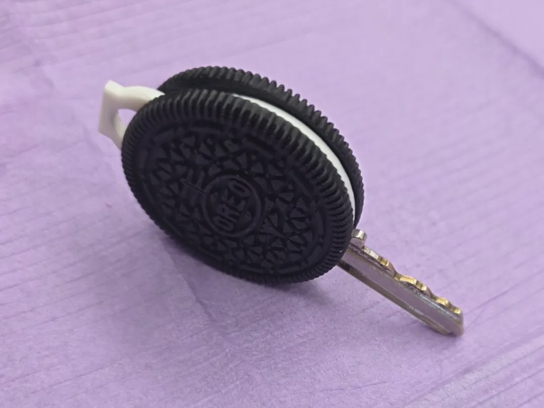 Oreo biscuits key case holder