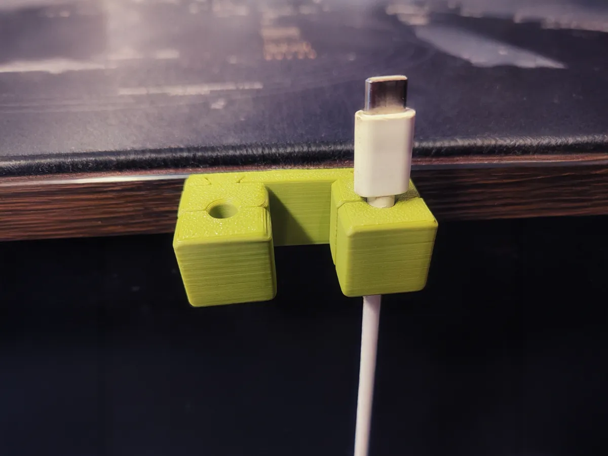 Magnetic Cable Clip