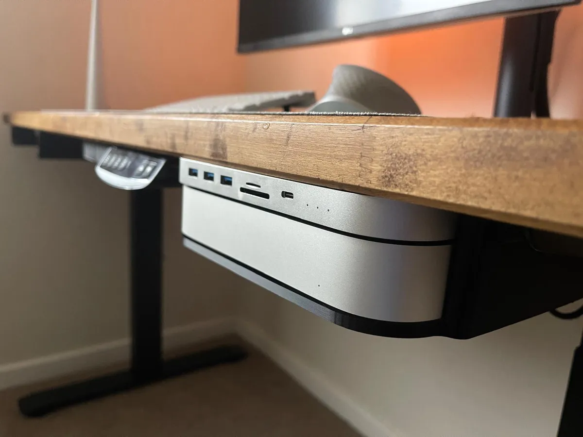 Mac Mini M1 + Satechi Hub Under-Desk Bracket, photo 3 of 4 - Mac Mini M1 + Satechi Hub Under-Desk Bracket Desk & Office