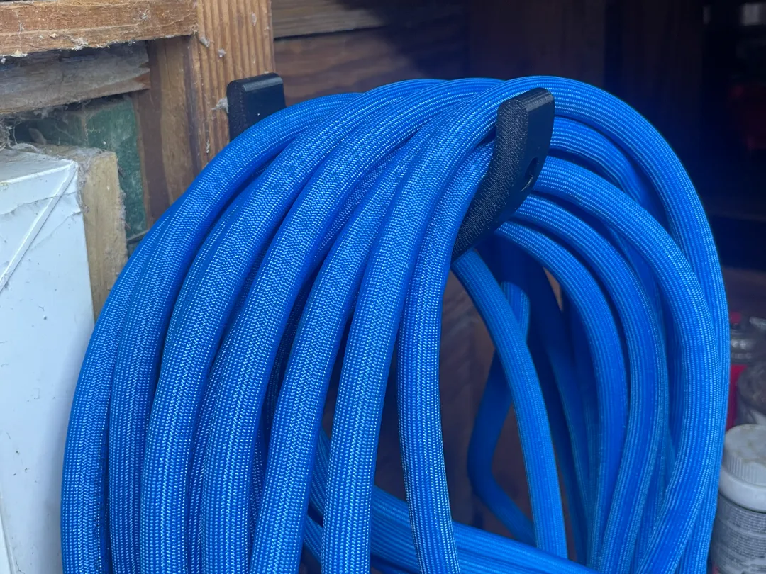 Extension Cord / Air Hose Mount
