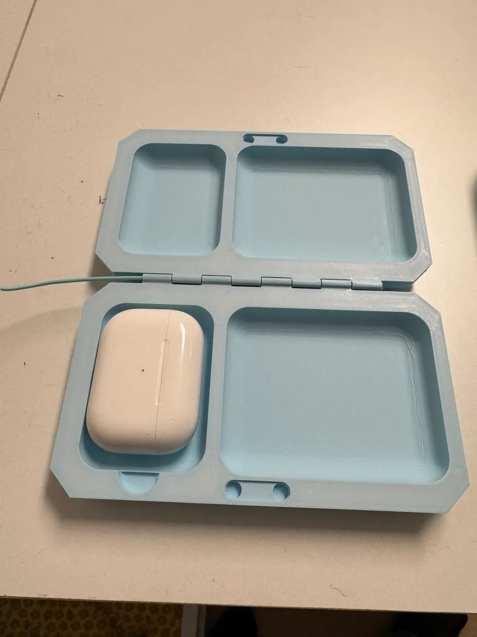 AirPods Pro - Travelcase, photo 3 of 4 - AirPods Pro - Travelcase Mobile & Device Accessories