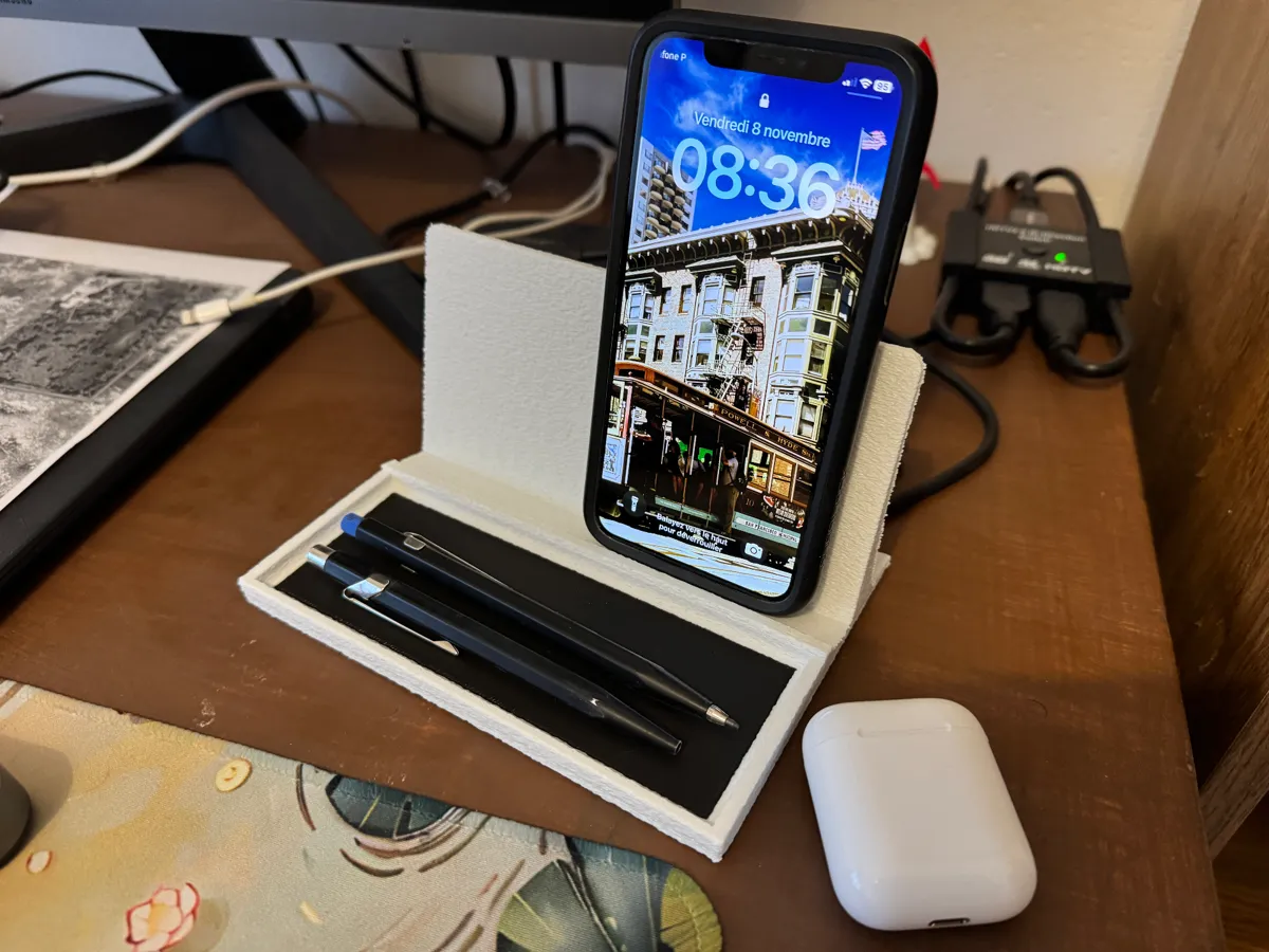 Dual Smartphone Desk Holder, photo 2 of 3 - Dual Smartphone Desk Holder Hobby & DIY