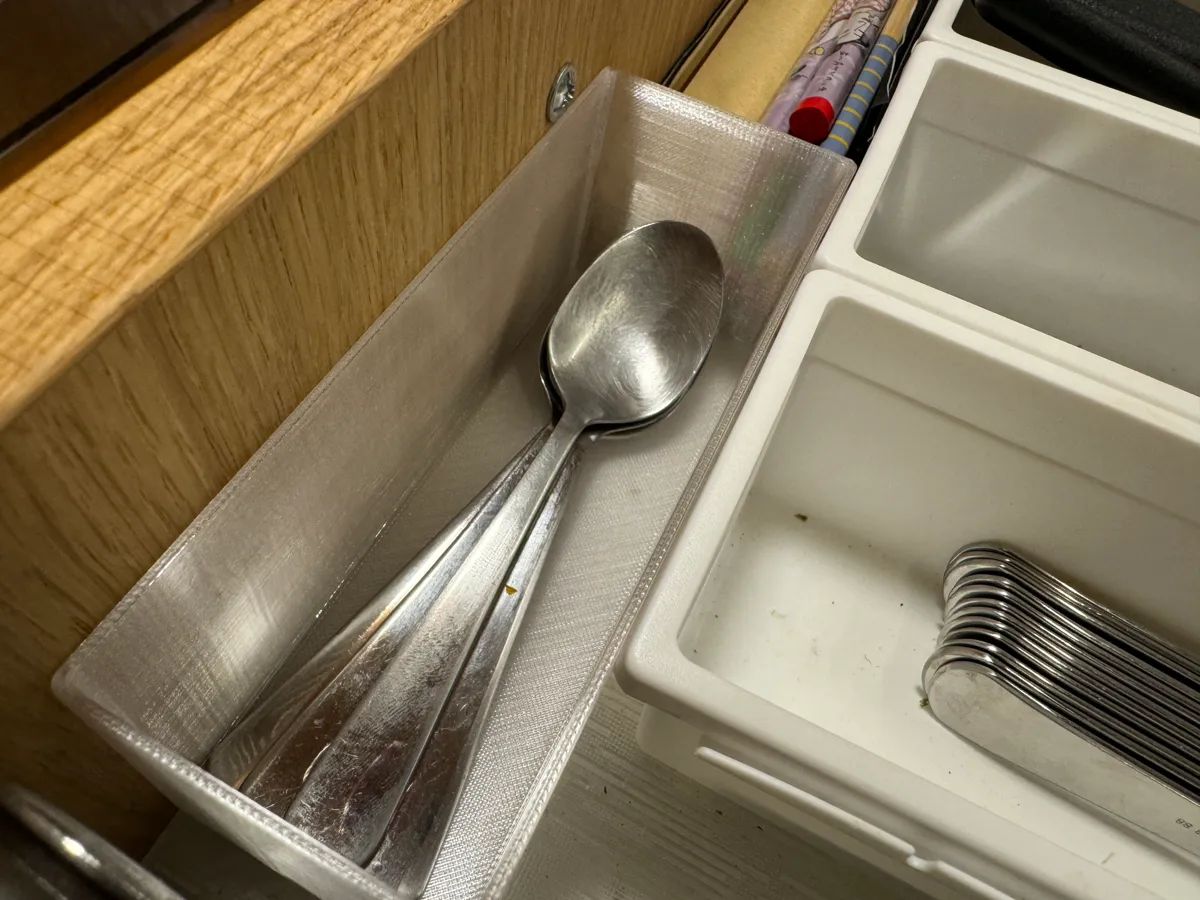 Small cutlery organizer 135 x 49 x 51 mm - Home Accents, in stock in India