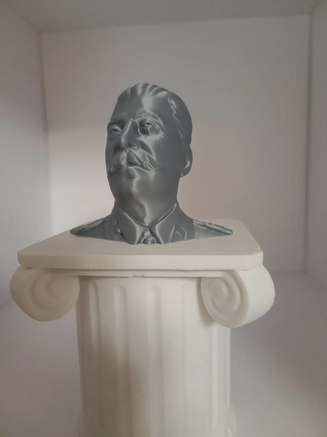 Bust of Joseph Stalin, photo 2 of 4 - Bust of Joseph Stalin Figurines & Collectibles