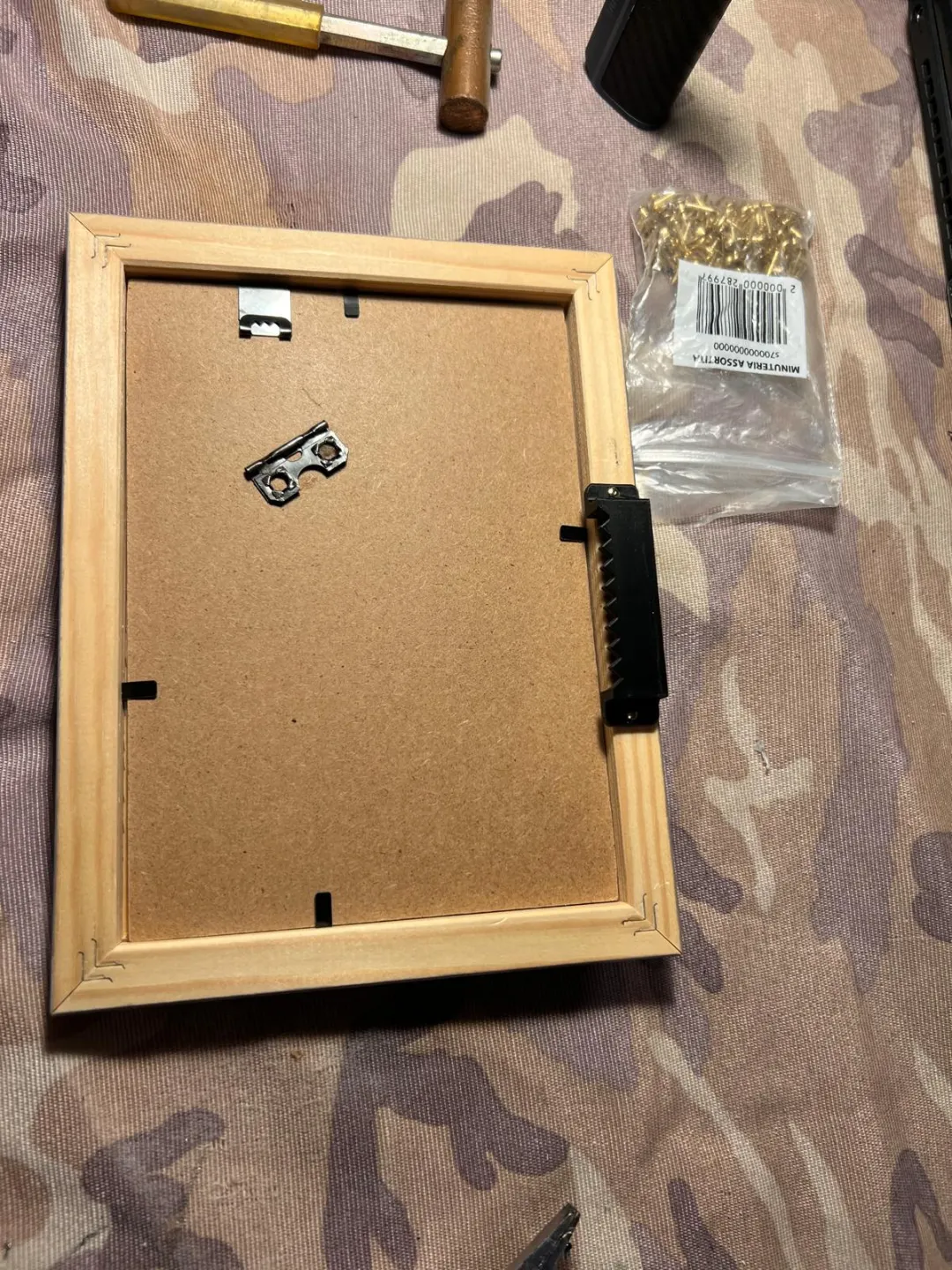 Frame and photo hook, photo 4 of 4 - Frame and photo hook Hobby & DIY