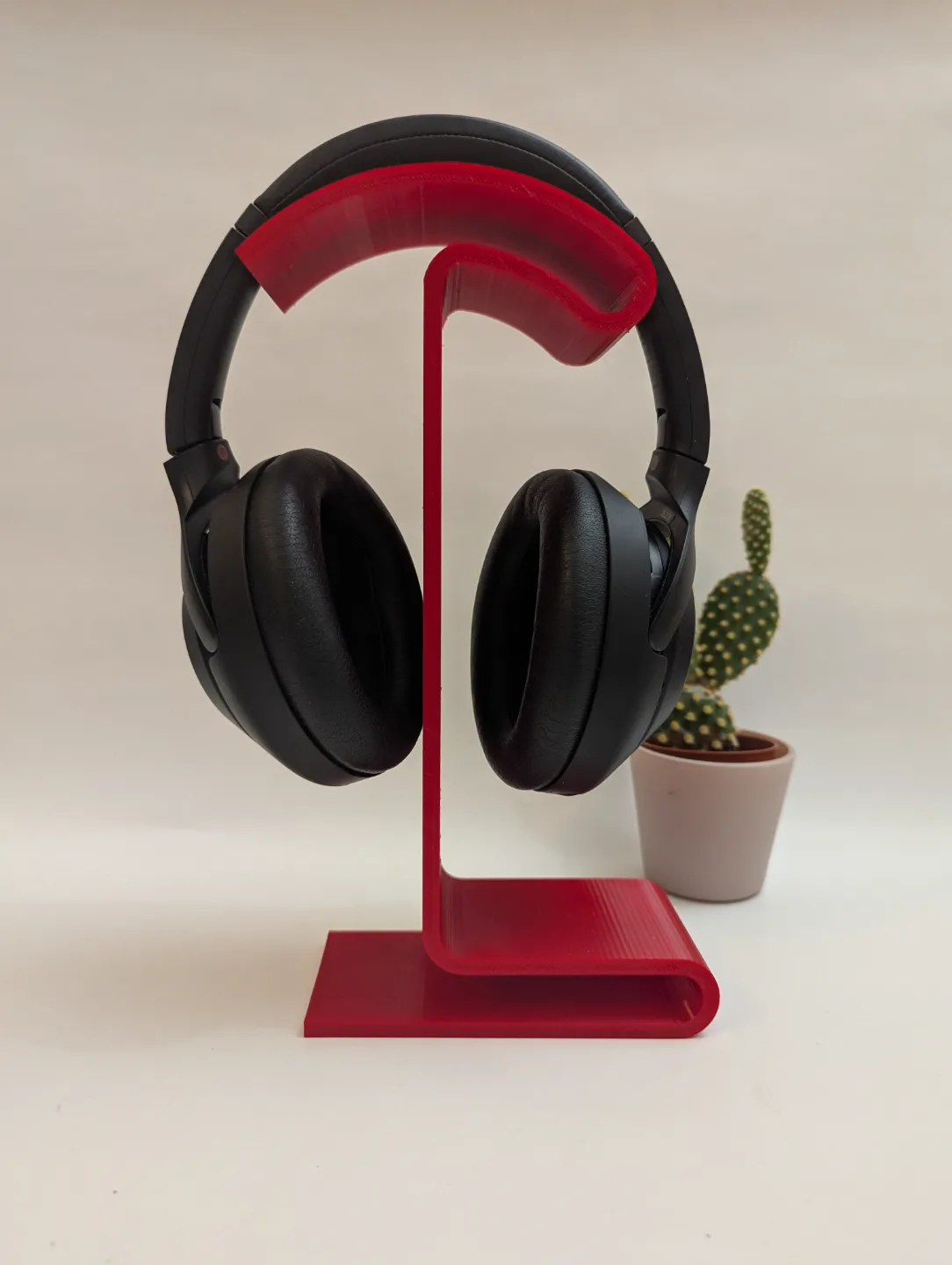 Modern Headset or Headphones Holder for your Desk, photo 3 of 4 - Modern Headset or Headphones Holder for your Desk Hobby & DIY