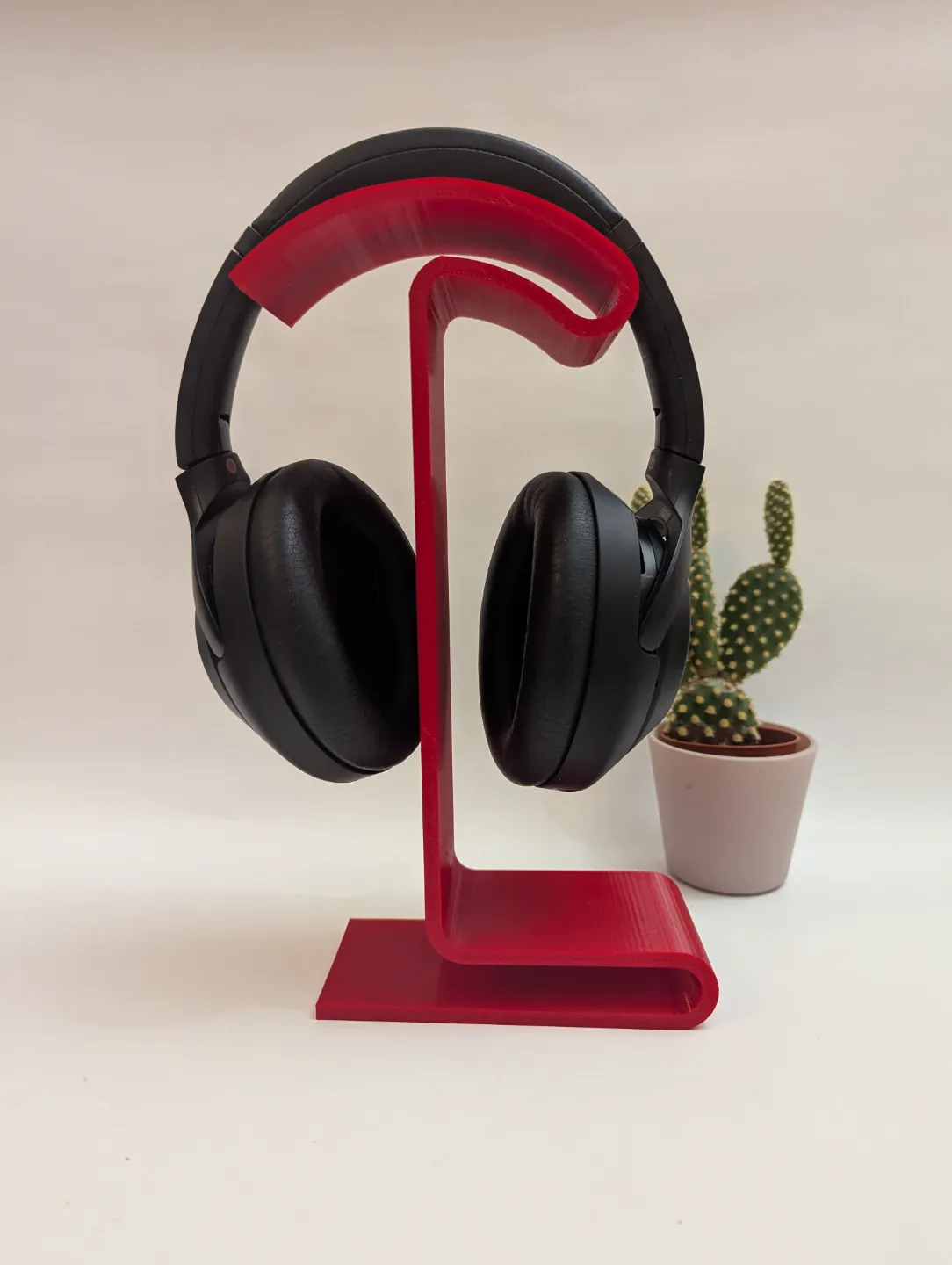 Modern Headset or Headphones Holder for your Desk, photo 4 of 4 - Modern Headset or Headphones Holder for your Desk Hobby & DIY