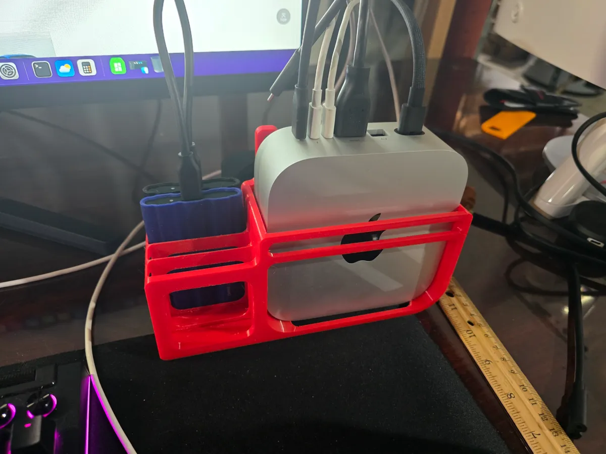 MAC Mini M4/4 Pro VESA Mount with SSD Slots