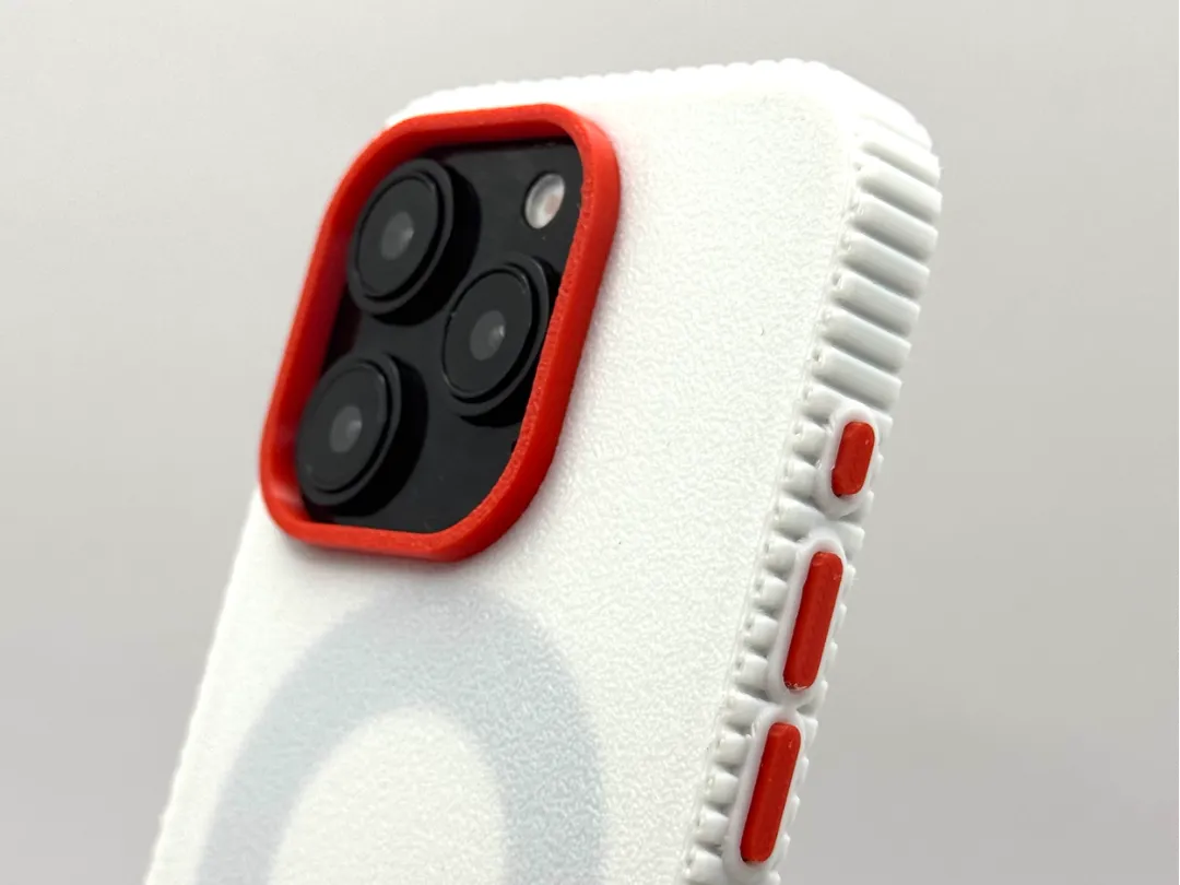 iPhone 15 Pro Zigzag Case