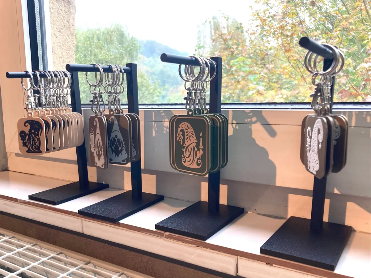 Keychains stand/hanger