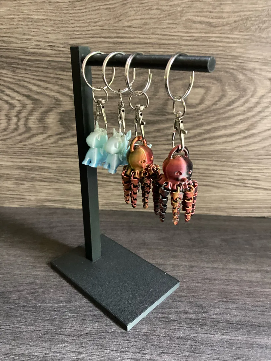 Keychains stand/hanger, photo 4 of 4 - Keychains stand/hanger Keychains
