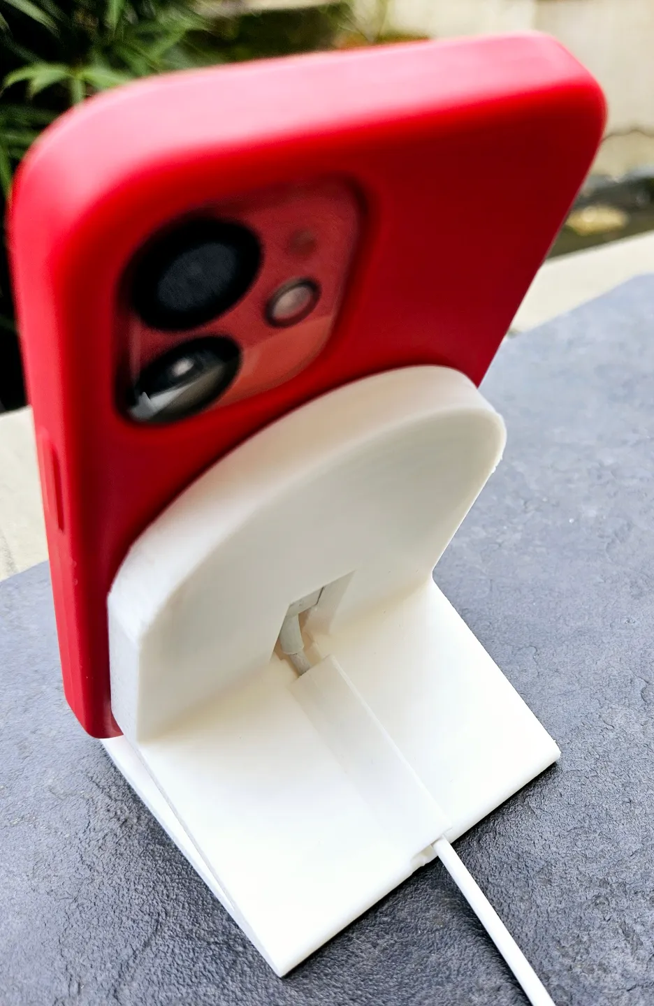 Magsafe Charger Stand - Iphone 12 mini + case OK, photo 4 of 4 - Magsafe Charger Stand - Iphone 12 mini + case OK Mobile & Device Accessories