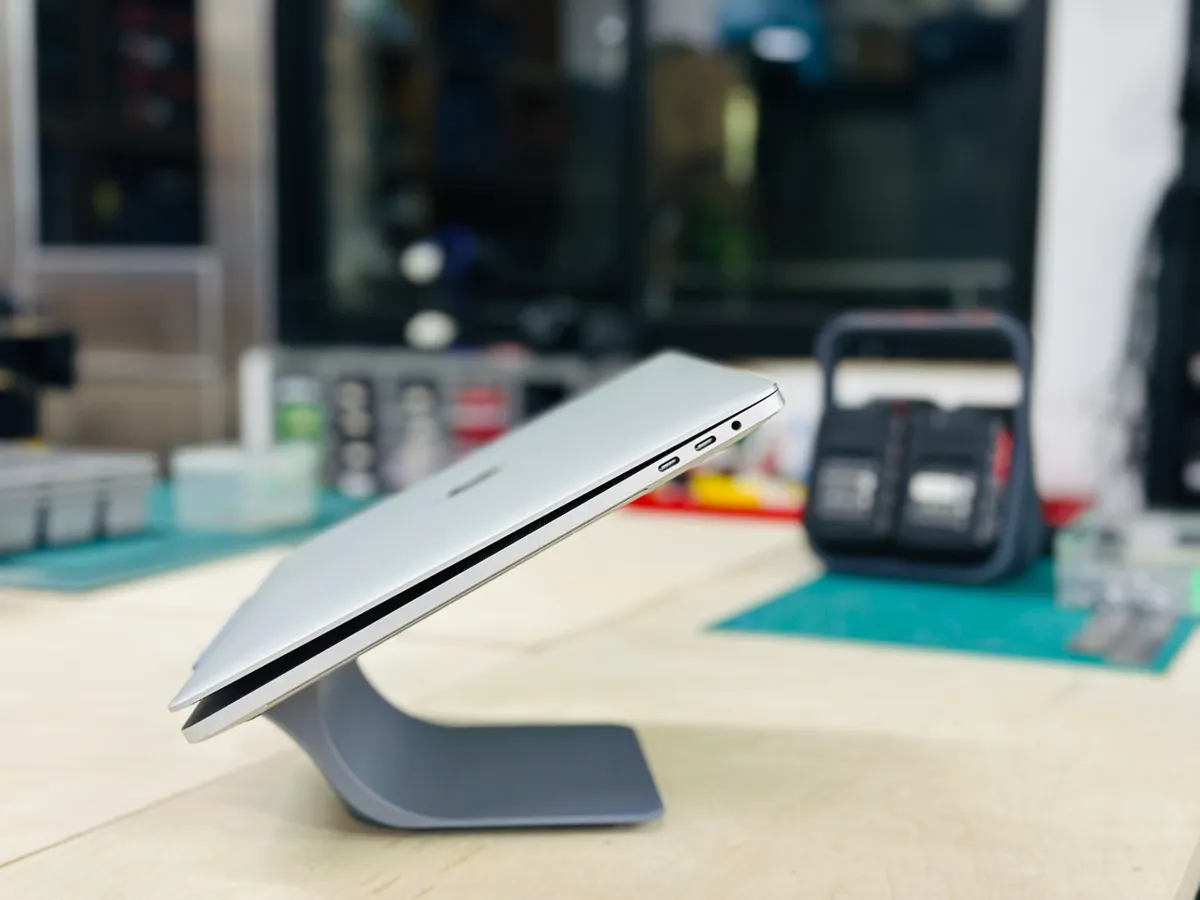 Macbook Stand, photo 4 of 4 - Macbook Stand Mobile & Device Accessories
