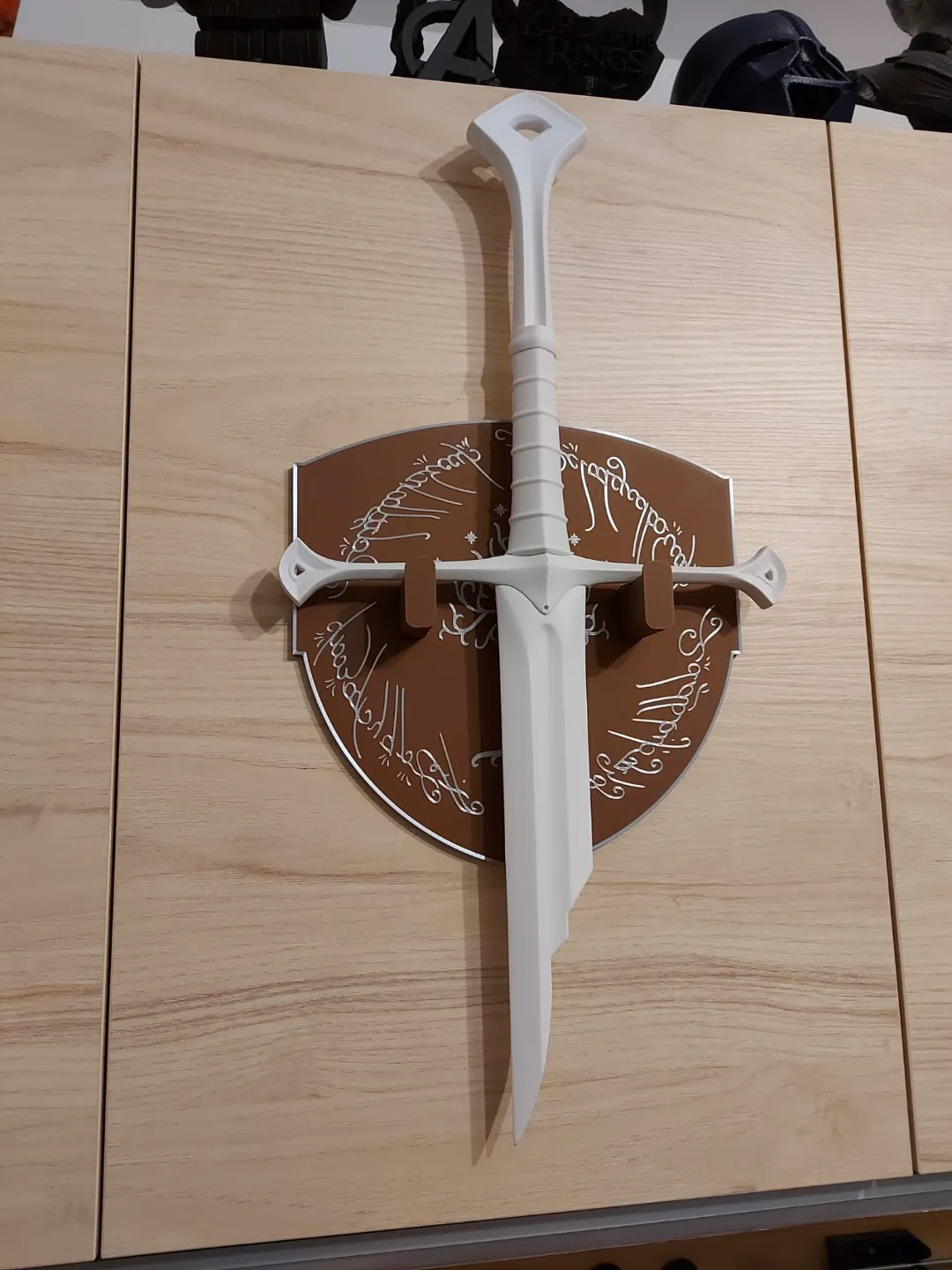 Gondor shield sword stand LOTR, photo 3 of 4 - Gondor shield sword stand LOTR Props & Cosplay