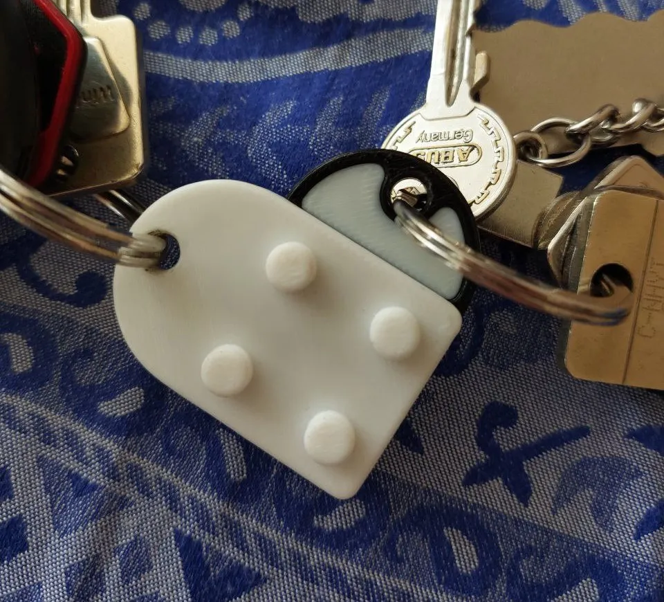 BRICK KEY HOLDER BOARD WITH KEY HOLDERS, photo 2 of 4 - BRICK KEY HOLDER BOARD WITH KEY HOLDERS Storage & Organisation