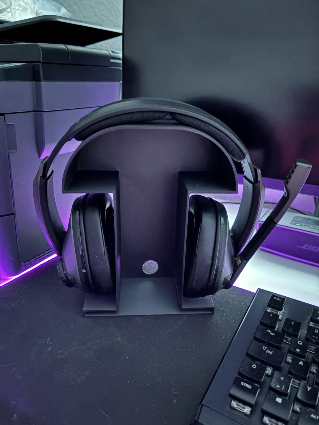 Headphone stand with replaceable Front and Light, photo 4 of 4 - Headphone stand with replaceable Front and Light Art