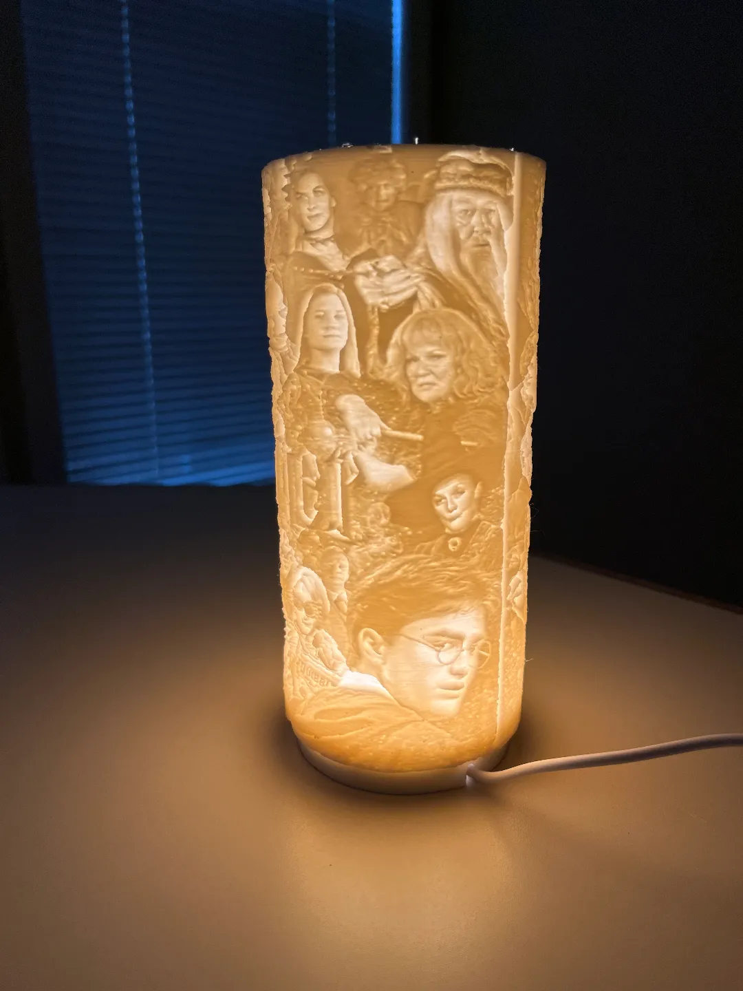 Harry Potter Series Lithophane Lamp w/ LED Kit-001 mounting threads