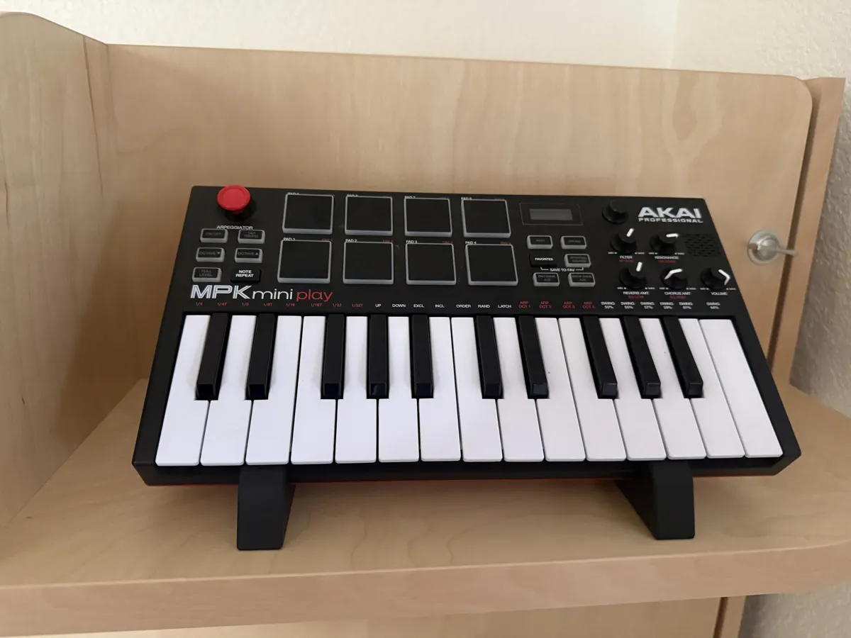 Akai MPK Mini Play MK3 Display Stand, photo 2 of 3 - Akai MPK Mini Play MK3 Display Stand Hobby & DIY