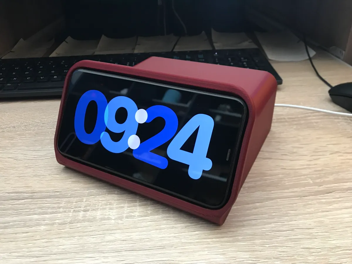 iPhone 11 Pro Max Standby Mode Dock, Short, photo 2 of 4 - iPhone 11 Pro Max Standby Mode Dock, Short Mobile & Device Accessories