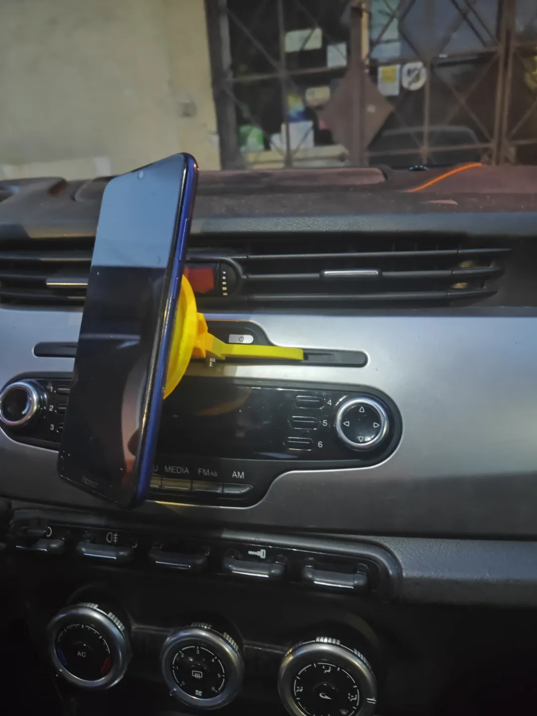 Alfa Romeo CD Slot Phone Holder, photo 2 of 4 - Alfa Romeo CD Slot Phone Holder Mobile & Device Accessories