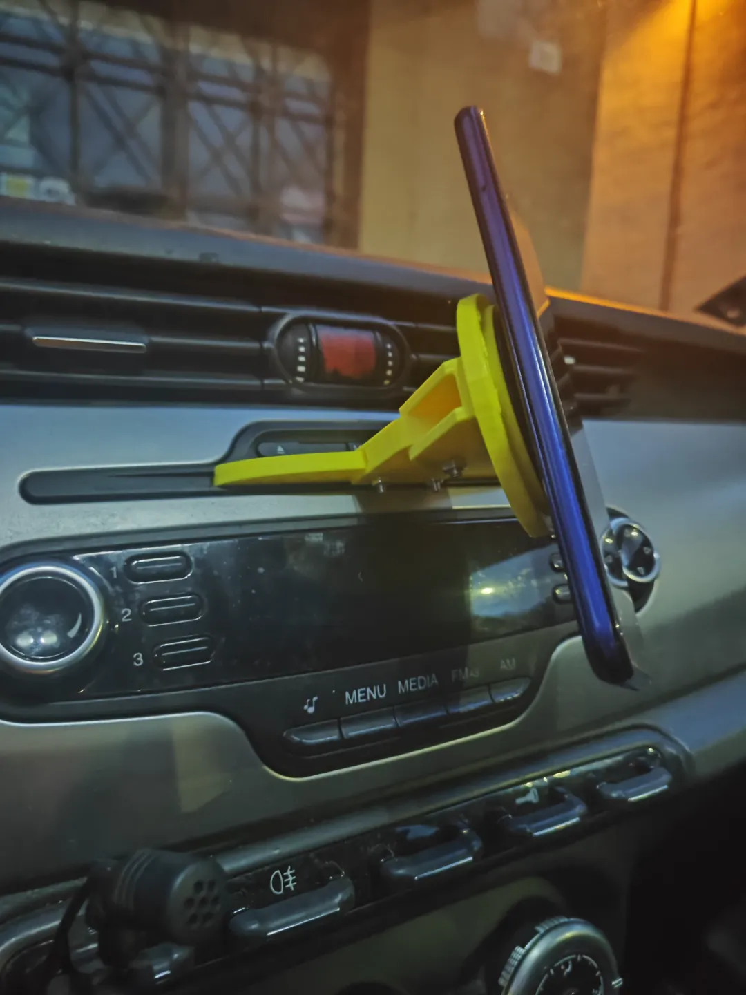 Alfa Romeo CD Slot Phone Holder, photo 3 of 4 - Alfa Romeo CD Slot Phone Holder Mobile & Device Accessories