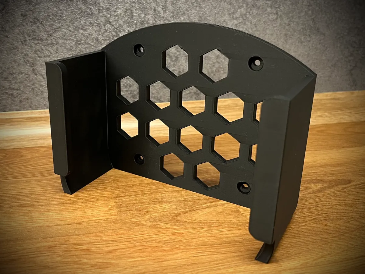 VESA 75x75 / Under-Desk Mount for Mac mini m4 - Office, in stock in India