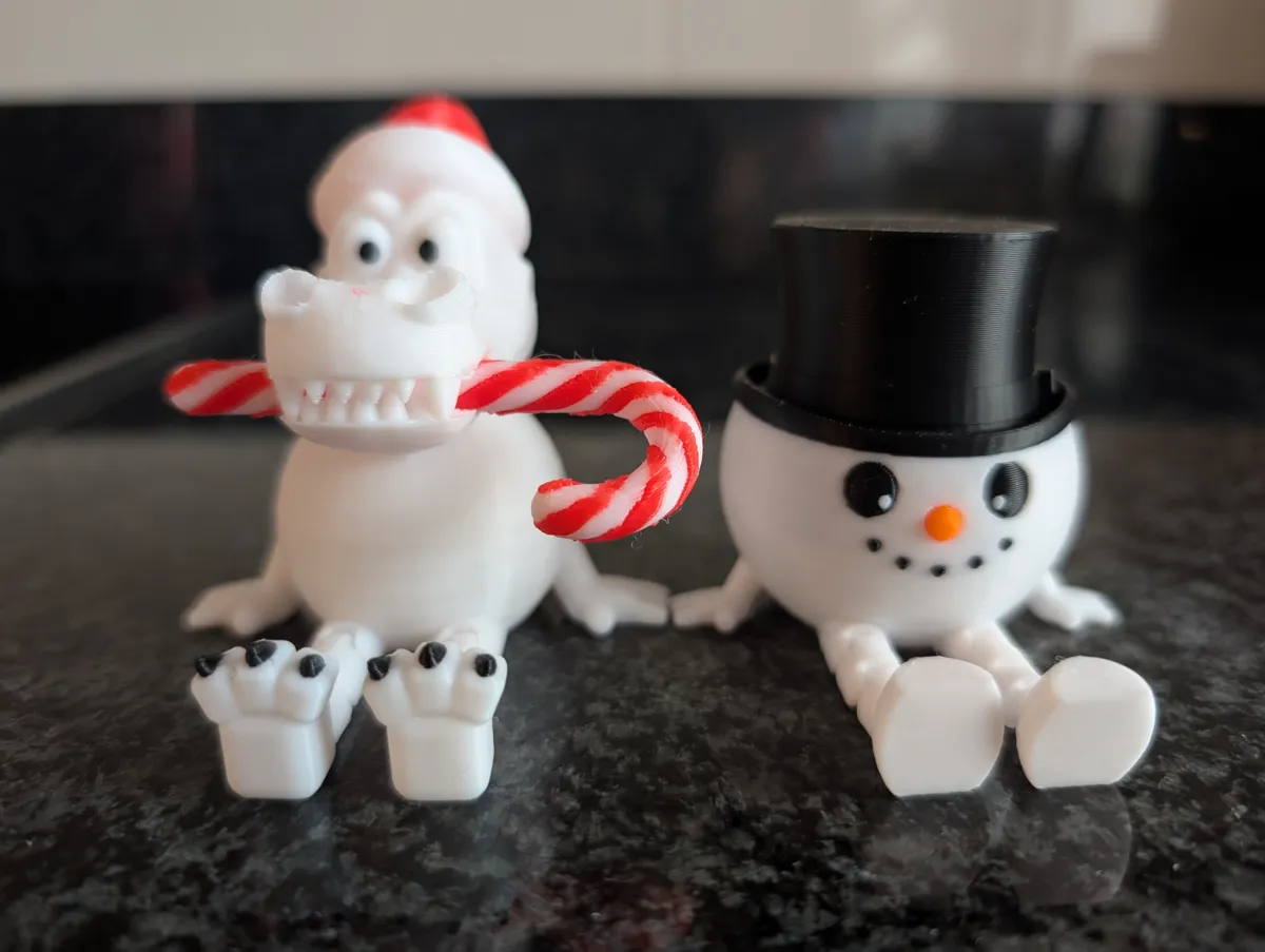 Articulated Little Dragon snowman, photo 2 of 3 - Articulated Little Dragon snowman Household
