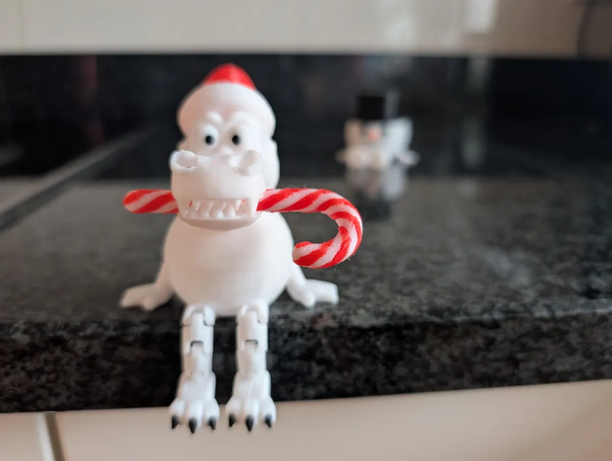 Articulated Little Dragon snowman, photo 3 of 3 - Articulated Little Dragon snowman Household