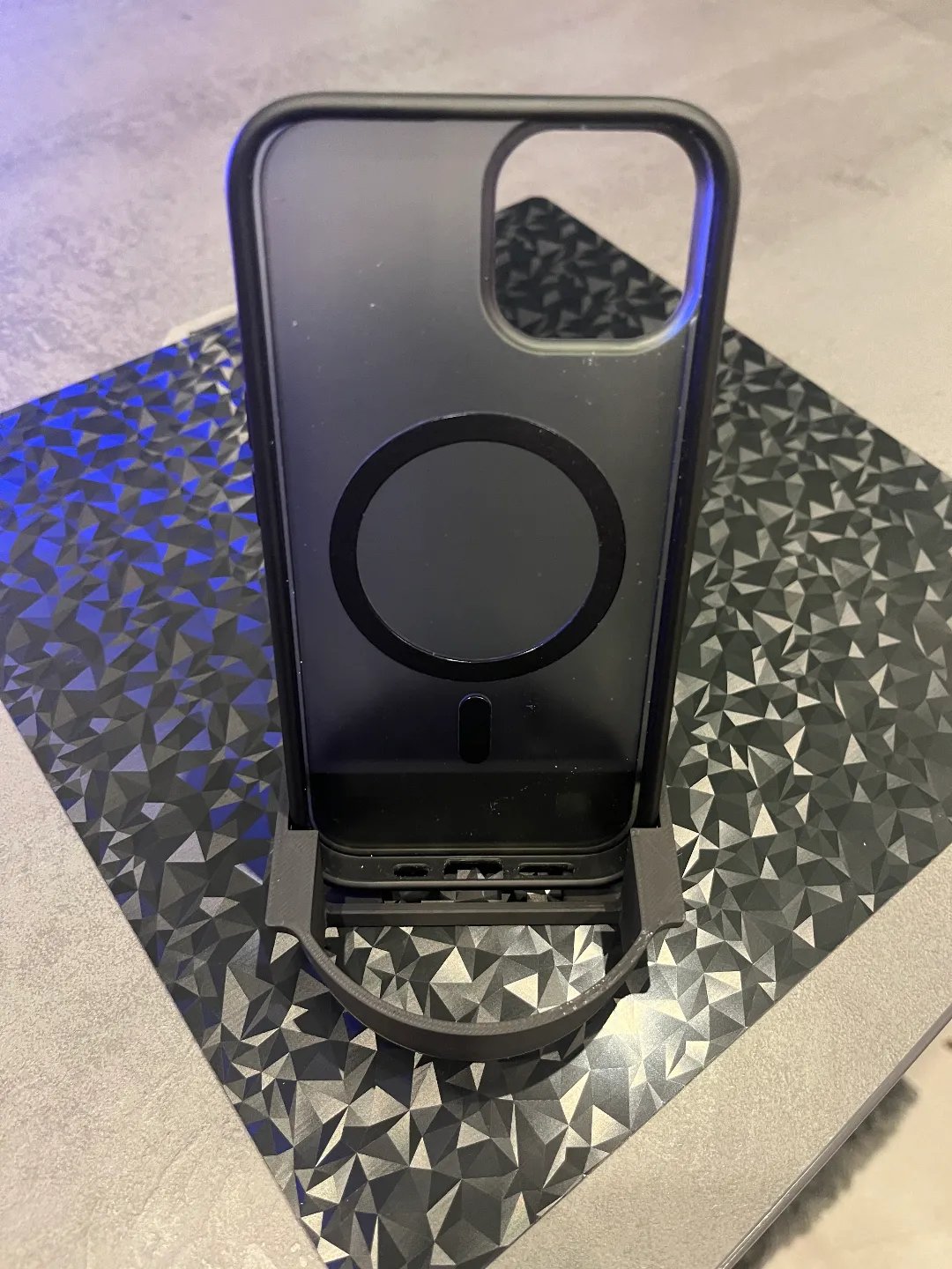 BMW F22 Cup Holder Phone Stand, photo 2 of 4 - BMW F22 Cup Holder Phone Stand Tools
