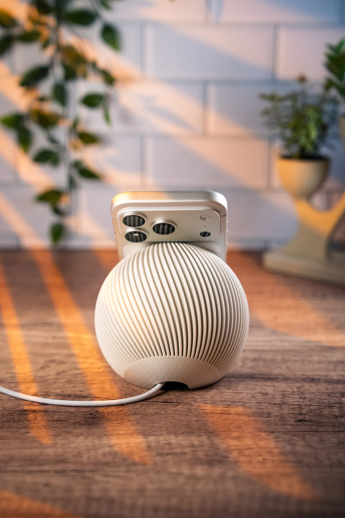 Spherical MagSafe iPhone Charger Dock, photo 4 of 4 - Spherical MagSafe iPhone Charger Dock Mobile & Device Accessories