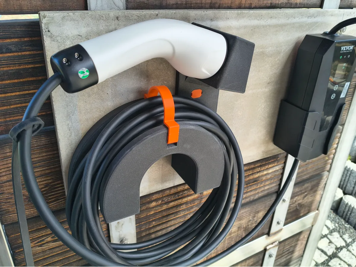 Wall holder for EV Mennekes Type 2 cable - tilted