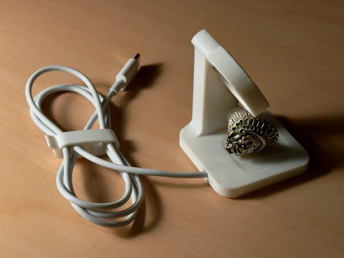 Apple Watch Stand, photo 3 of 4 - Apple Watch Stand Tools
