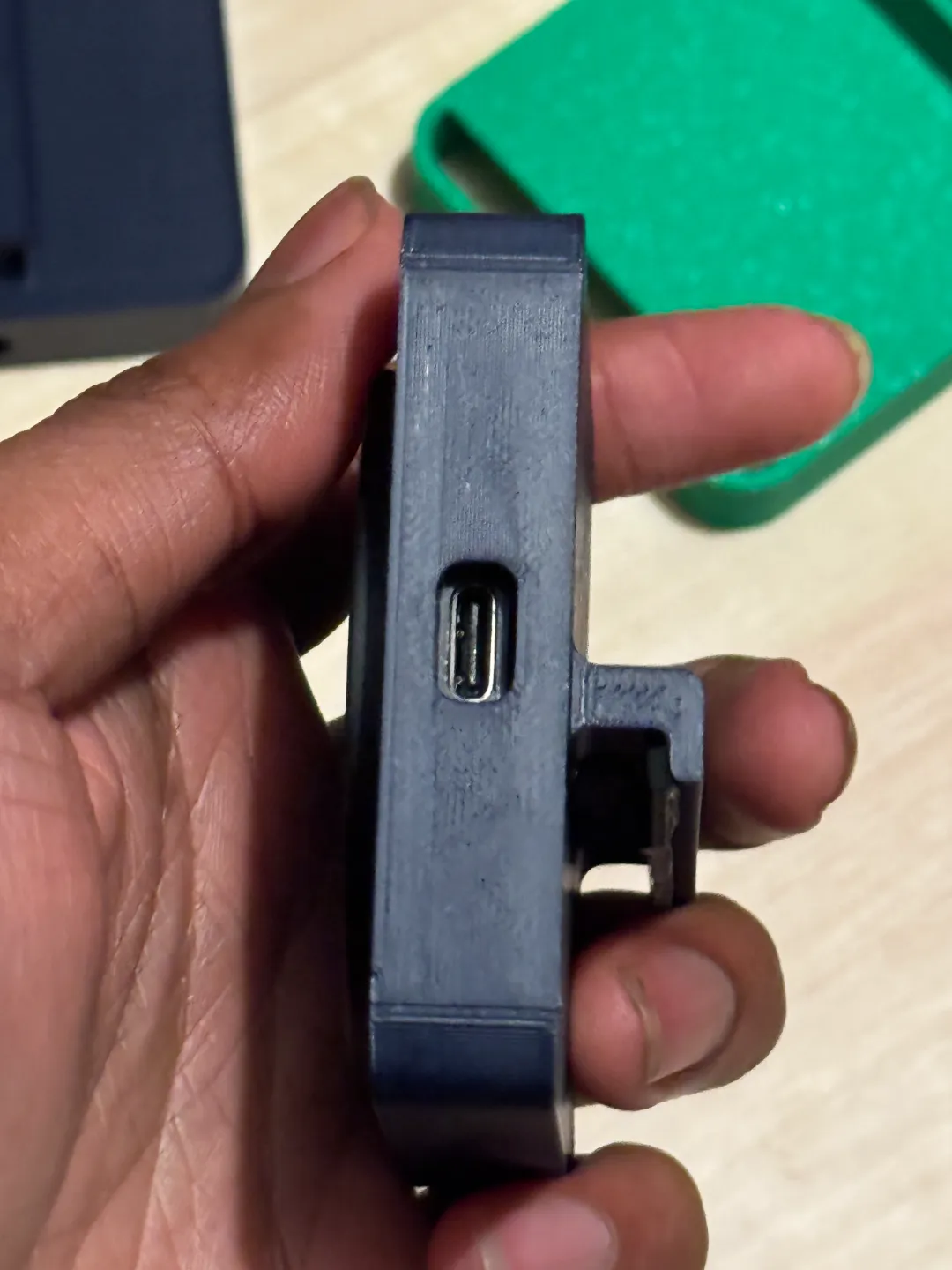iPhone continuity mount for monitors (Magsafe), photo 3 of 4 - iPhone continuity mount for monitors (Magsafe) Household