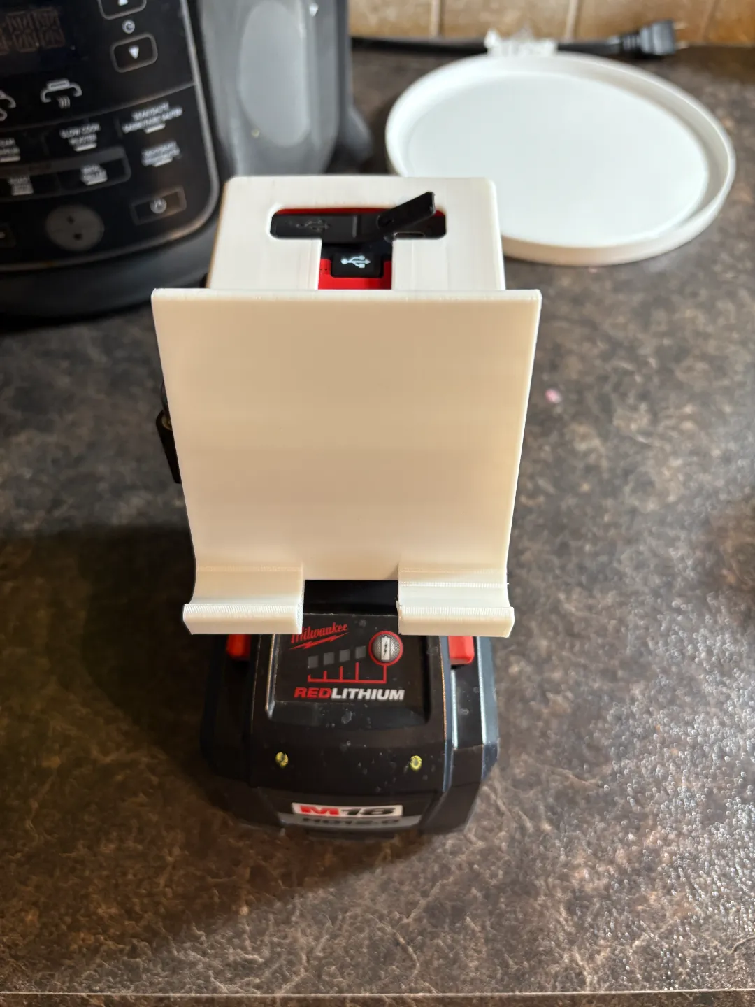 Milwaukee M18 Top-Off Phone Stand, photo 2 of 4 - Milwaukee M18 Top-Off Phone Stand Mobile & Device Accessories