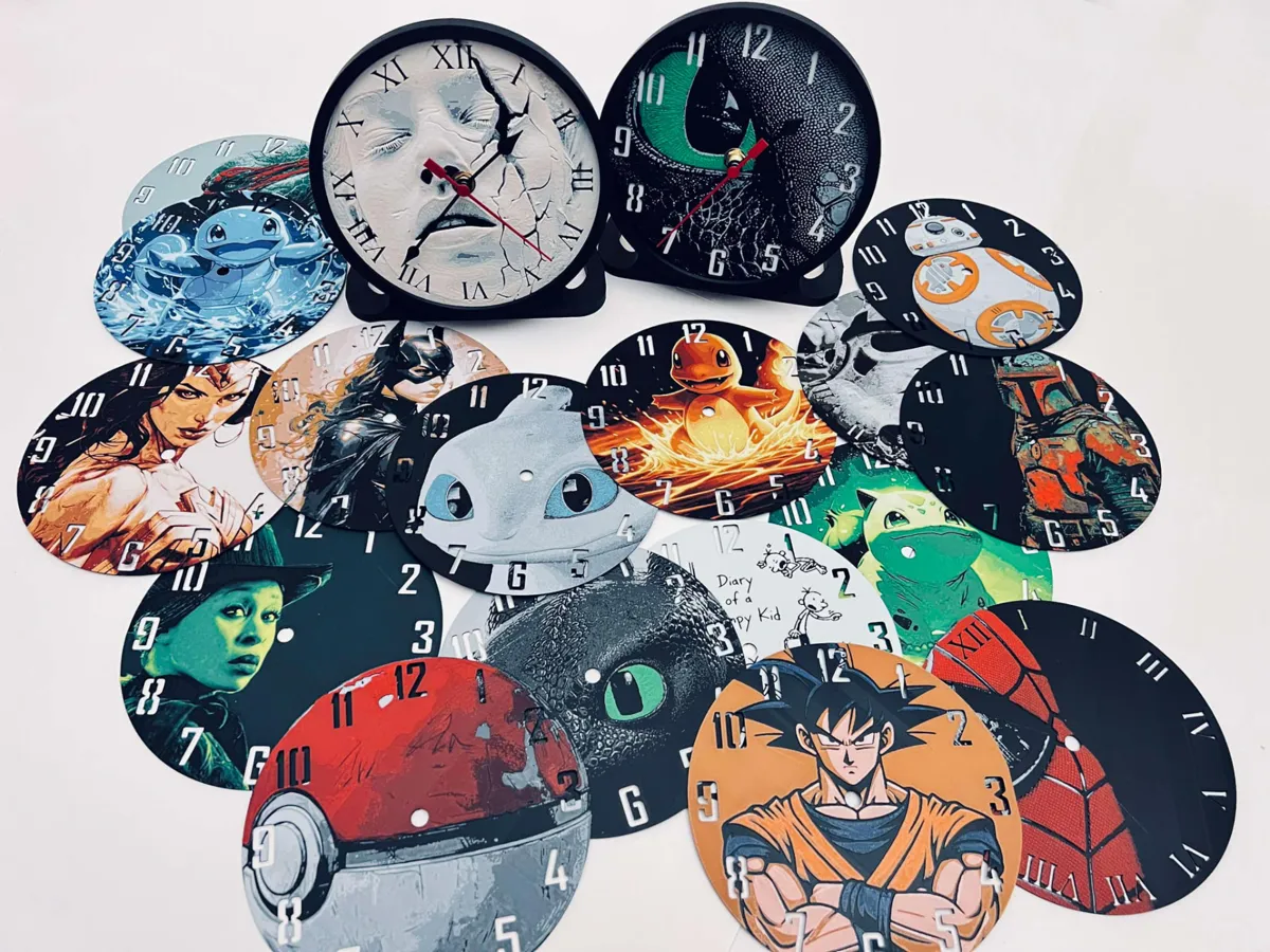 Clock Large - Customizable - Wall or Desk, photo 3 of 4 - Clock Large - Customizable - Wall or Desk Home Decor Items