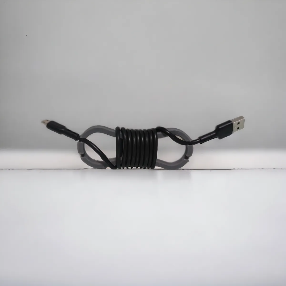 Usb cable organizer