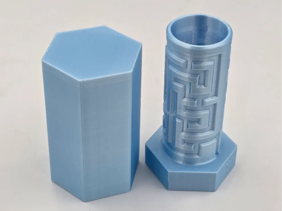 Gift box, labyrinth maze