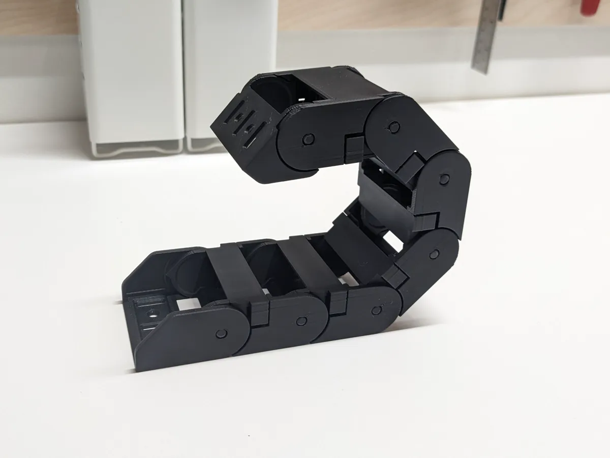 Cable Chain - Cable Trays & Management Boxes, in stock