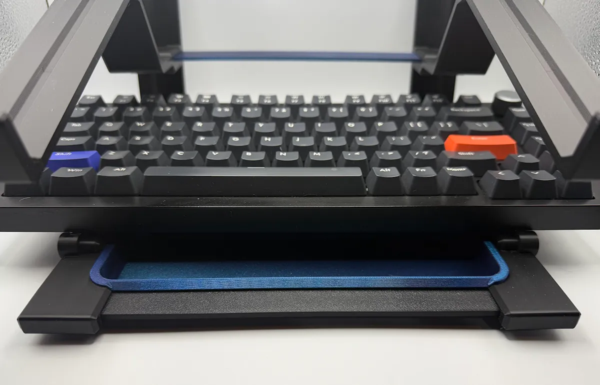 Laptop Stand with locking supports, photo 4 of 4 - Laptop Stand with locking supports Mobile & Device Accessories