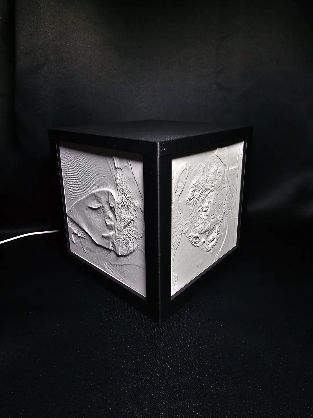Lithophane Box 130 x 130 for led lamp kit 001, photo 3 of 4 - Lithophane Box 130 x 130 for led lamp kit 001 Home Decor Items